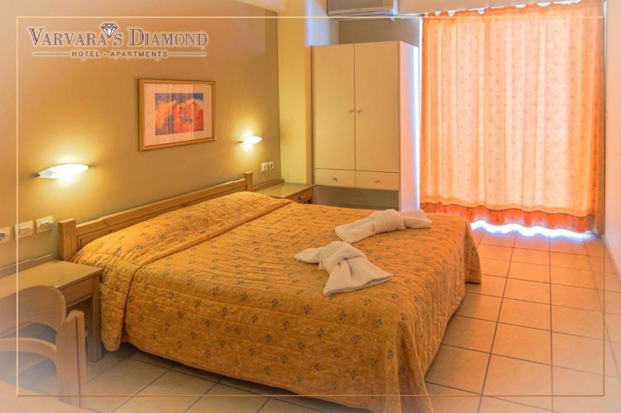 Varvaras Diamond Hotel พลาตาเนส ภายนอก รูปภาพ