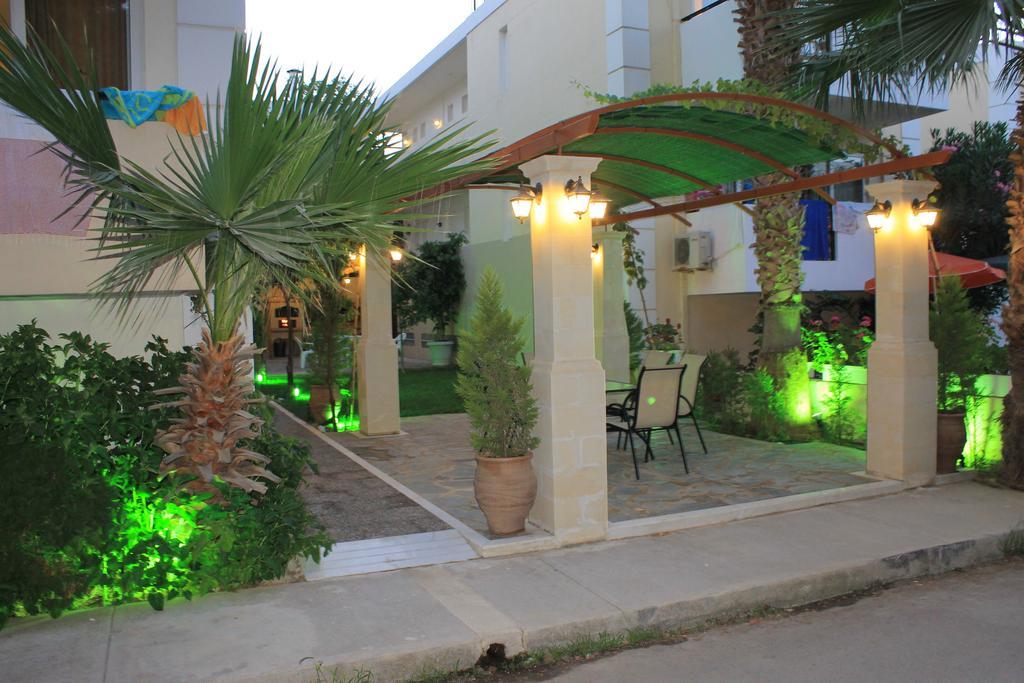 Varvaras Diamond Hotel พลาตาเนส ภายนอก รูปภาพ