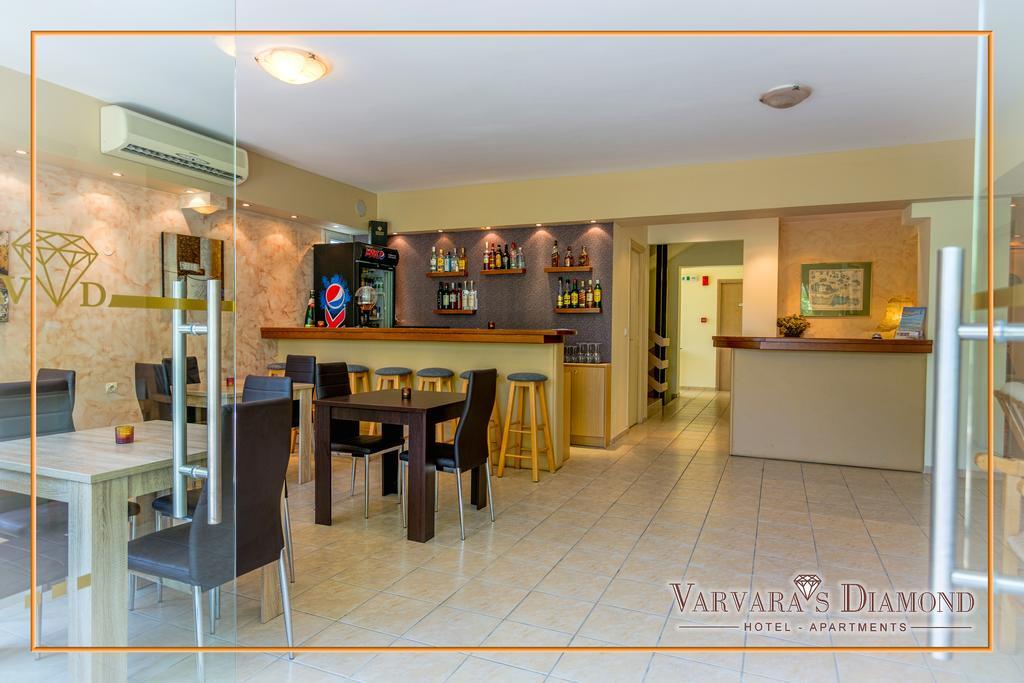 Varvaras Diamond Hotel พลาตาเนส ภายนอก รูปภาพ
