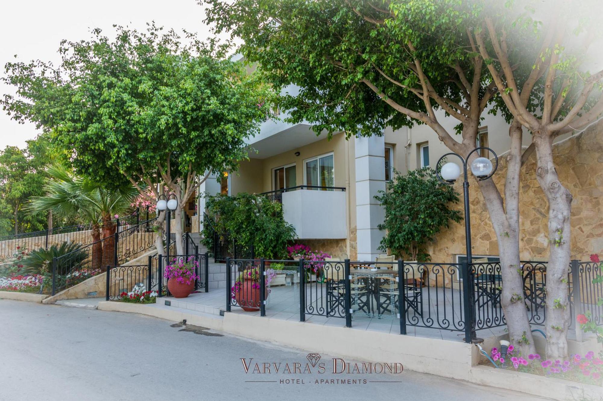 Varvaras Diamond Hotel พลาตาเนส ภายนอก รูปภาพ