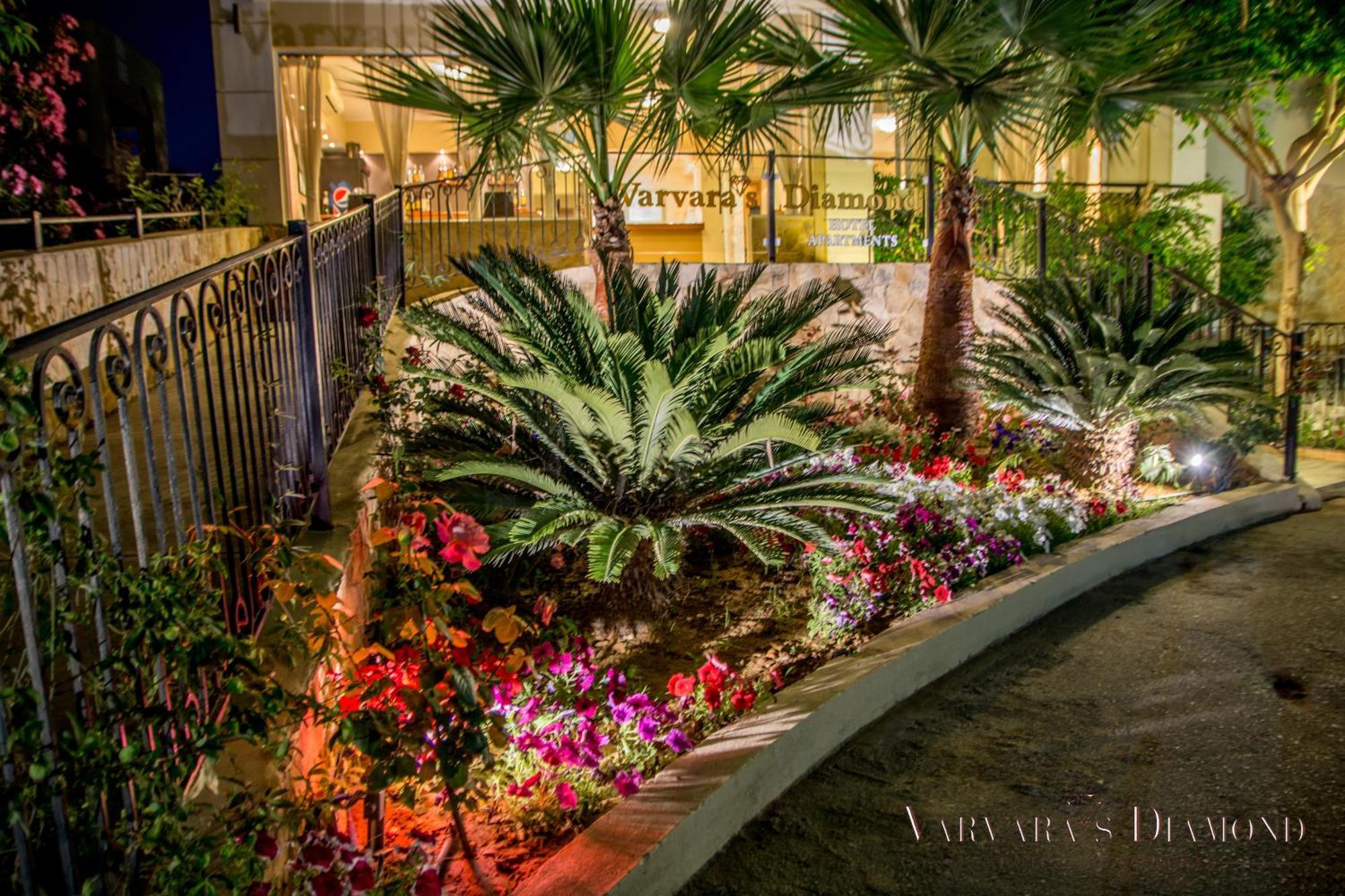 Varvaras Diamond Hotel พลาตาเนส ภายนอก รูปภาพ