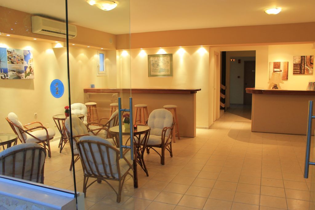 Varvaras Diamond Hotel พลาตาเนส ภายนอก รูปภาพ